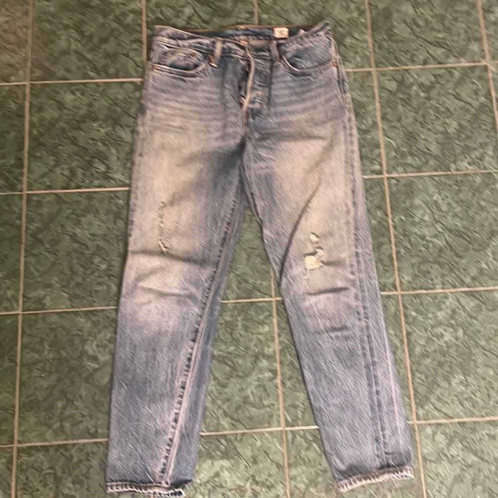 Levi’s wedgie 100% cotton straight leg jeans